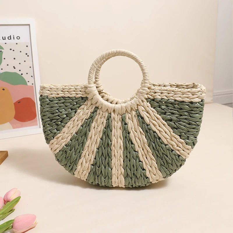 Handtasche aus handgewebtem Bast mit strukturierter Basis Skanto