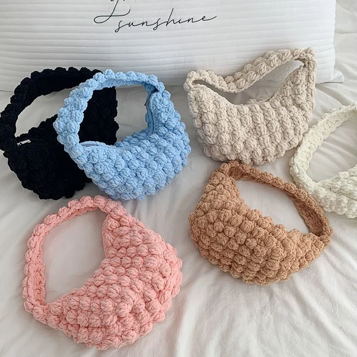 Handgemachte Tasche mit strukturierter Oberfläche Skanto