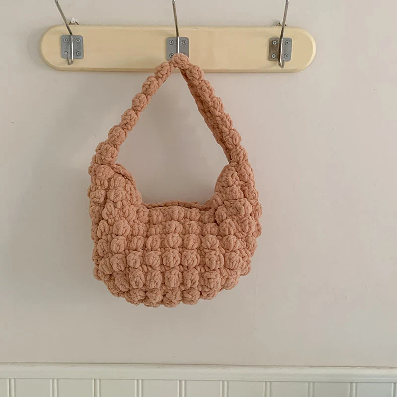 Handgemachte Tasche mit strukturierter Oberfläche Skanto