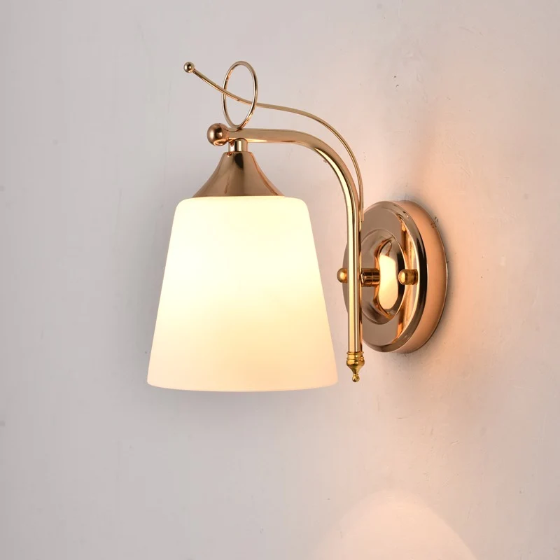 Elegante Schwenkarmschwenk-Wandleuchte