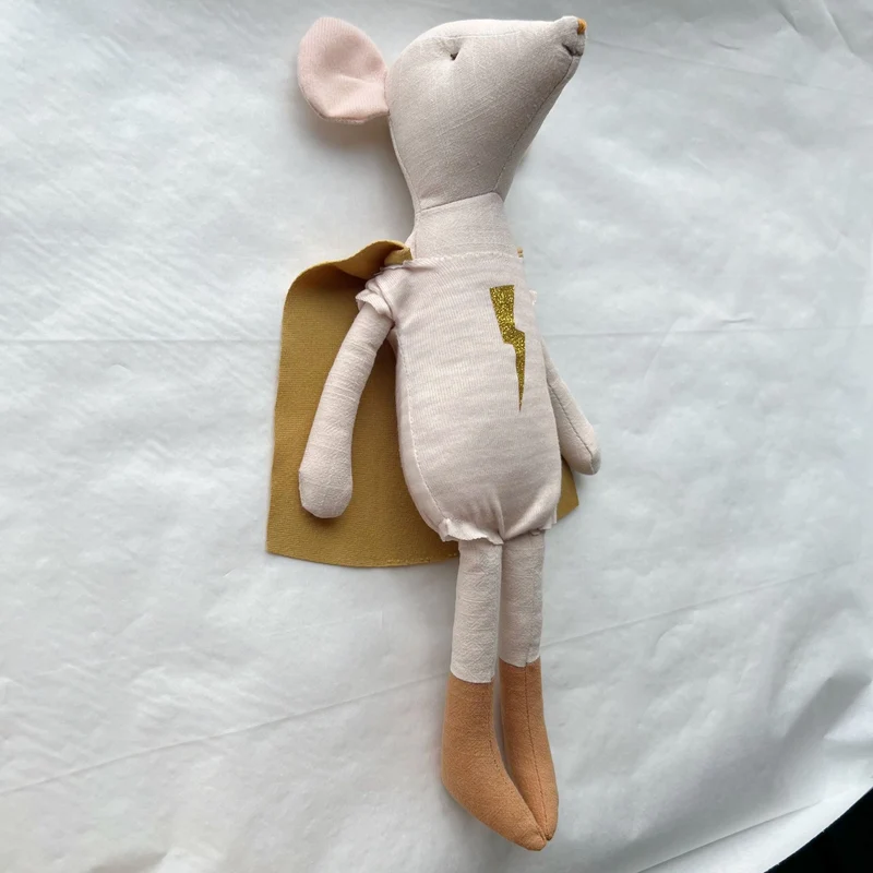 Weicher Leinen Superhelden-Maus Plüsch mit abnehmbarem Umhang