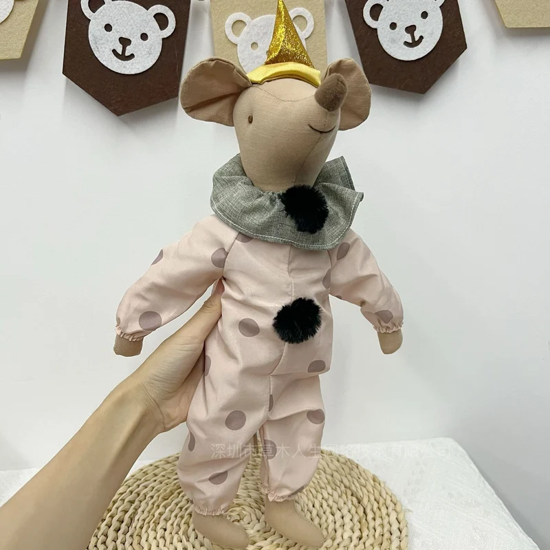 Weiche Leinen Lange Beinhase Plüschpuppe mit besticktem Overall