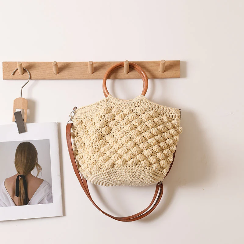 Handgefertigte Makramee-Tasche mit Holzgriff Skanto