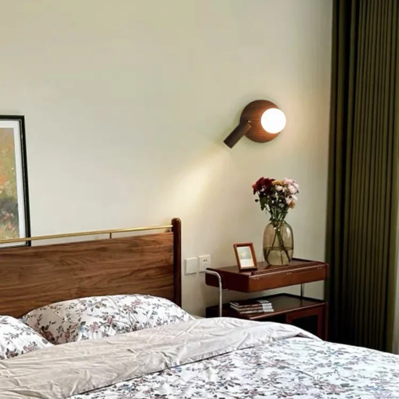 Zeitgenössische Wandlampe