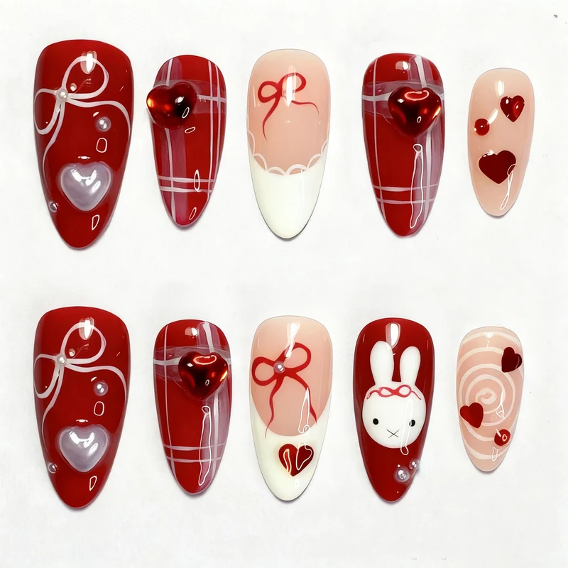 Romantisches Herz-Themen Press-On Nagelset