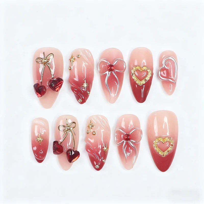Romantisches Herz-Themen Press-On Nagelkunstset