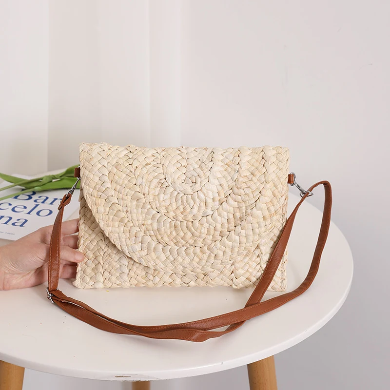 Handgemachte Korbtasche mit elegantem Wellenmuster Skanto