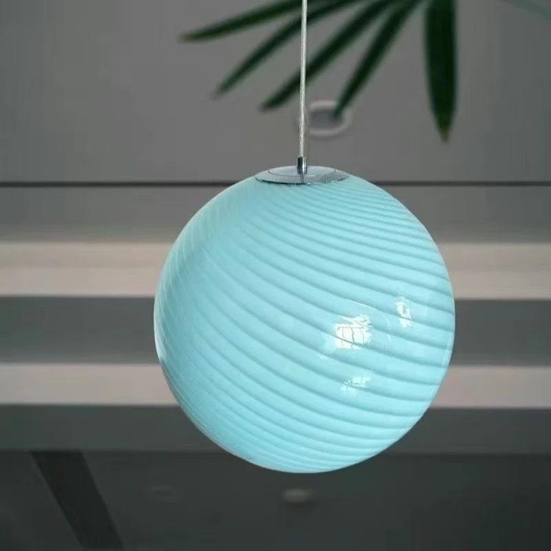 Elegant Skulptur Pendelleuchte