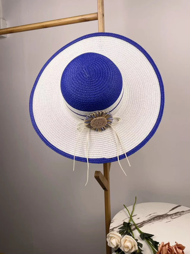 Elegante Strandtasche mit passendem Sonnenhut Skanto