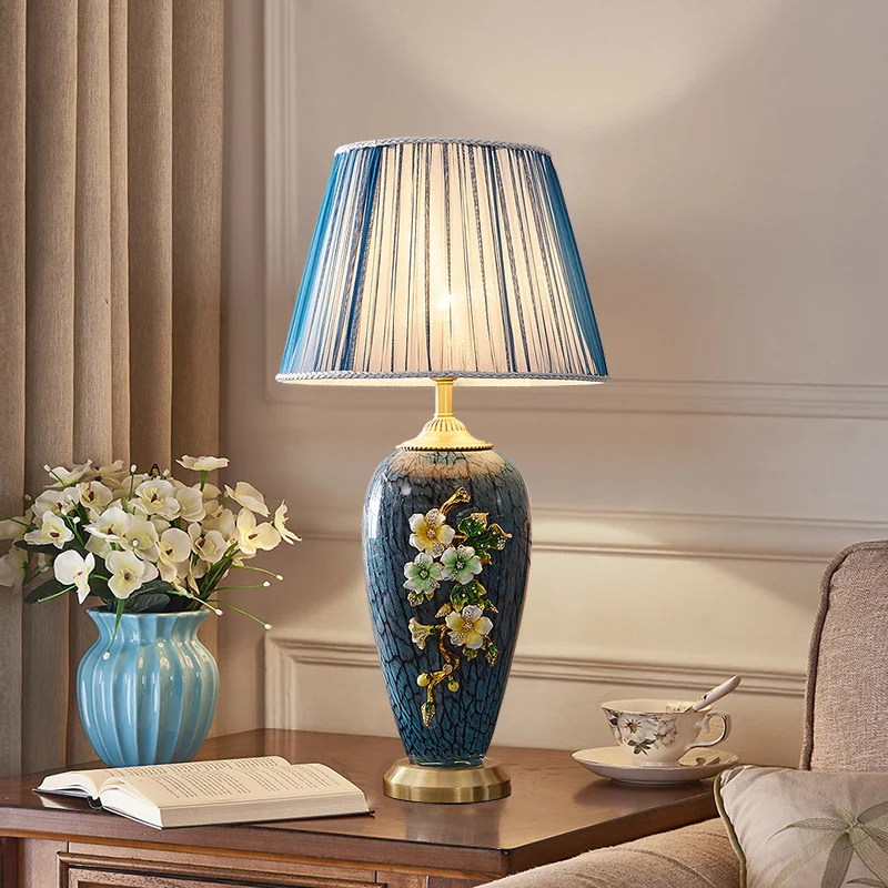 Verschnörkelte Blumentischlampe