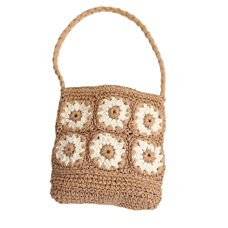 Handgefertigter Picknickkorb mit Blumenmuster Skanto