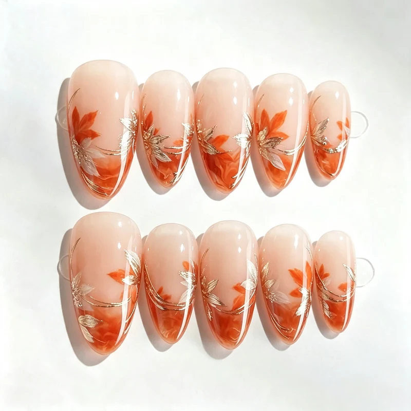 Manuelles Nagelkunst-Set mit Herbstblatt-Design
