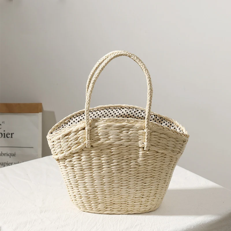Geflochtene Strandtasche mit gepunkteter Innentasche Skanto