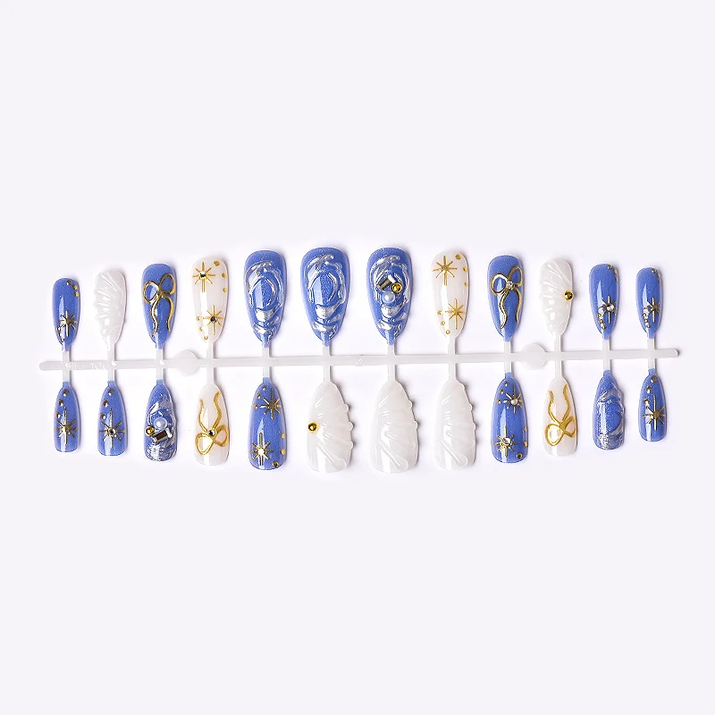 Luxuriöses dekoratives Press-On-Nagelset
