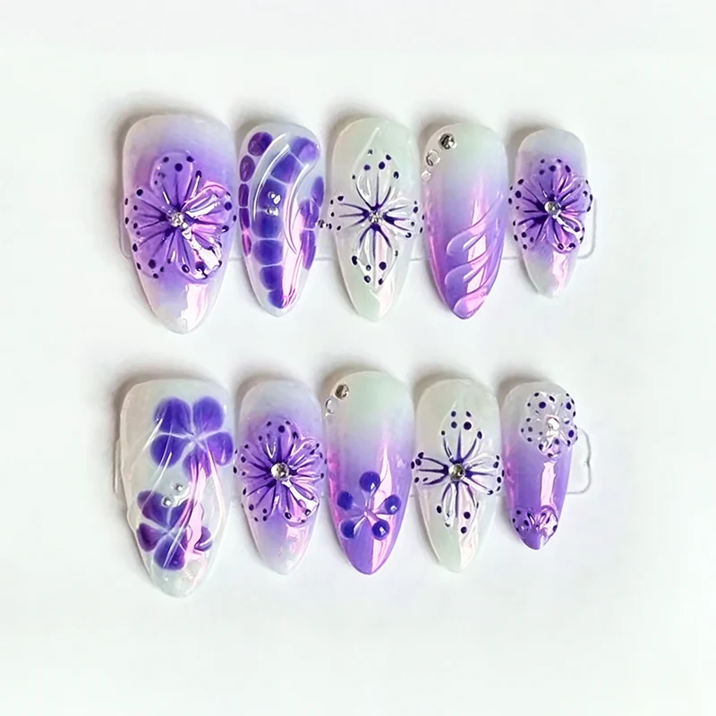Iridescent Floral Press-On Nagelkunst Set