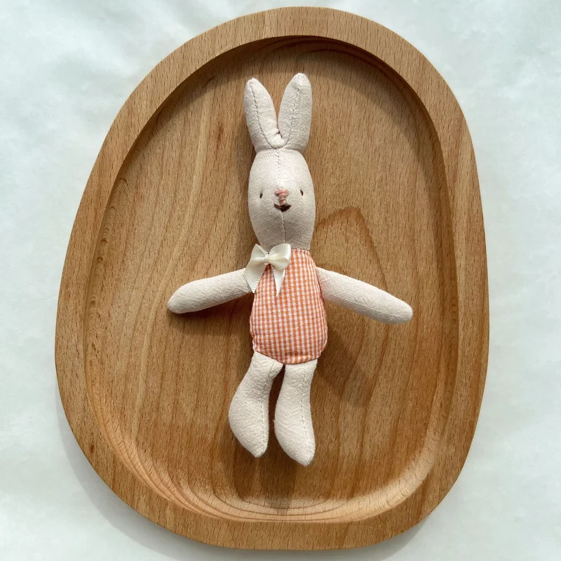 Miniatur Leinen Kaninchen Komforter Plüsch mit Gingham-Taschenkleid und Ripsband-Schleife