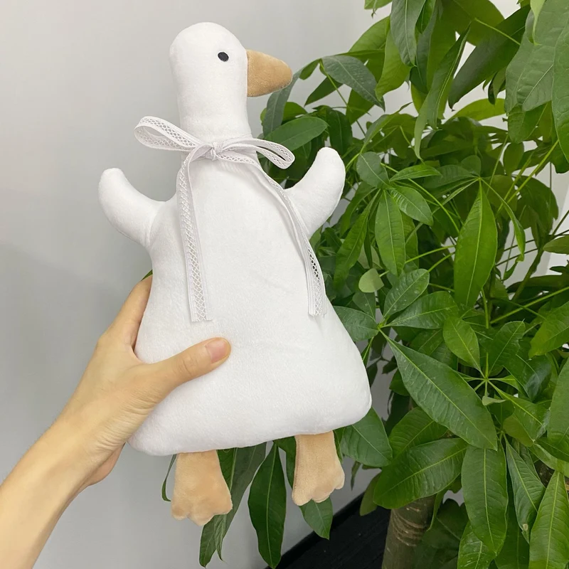 Handgefertigter Organic Cotton Langbein Bunny Plüsch mit besticktem Overall
