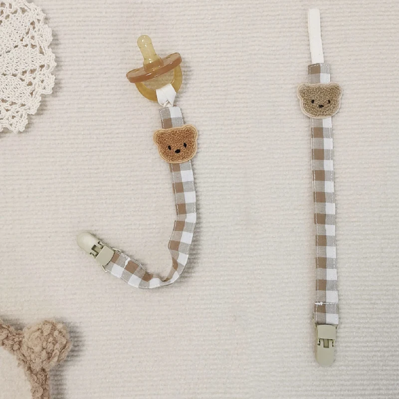 Vichykaro Baumwollberuhigungssauger- und Beißringclip mit gesticktem Bärenapplikation