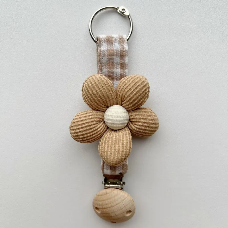 Baumwolle Gingham Strap Schnullerclip mit gepolstertem Blumenschlafsack und Holz-Sicherheitsklammer