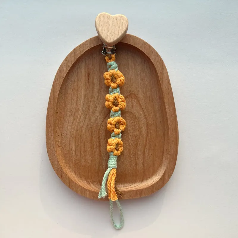 Baumwolle Häkelblumen Schnuller und Beißring Clip mit Holz Herz Sicherheitsclip