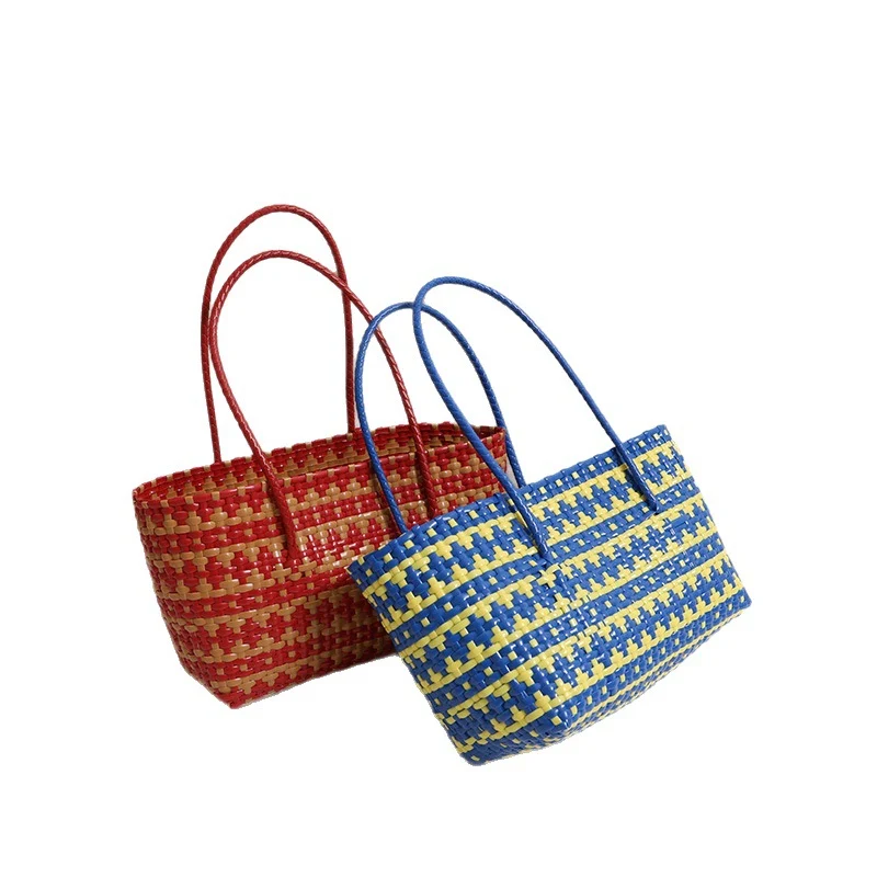 Geflochtener Raffia-Korb mit farbigem Kontraststreifen Skanto