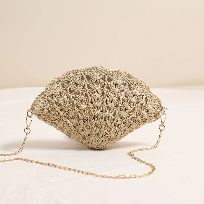 Elegante Clutch im Muscheldesign Skanto