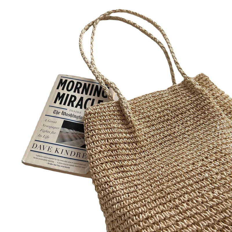 Elegante gewebte Tasche mit geräumigem Innenraum Skanto