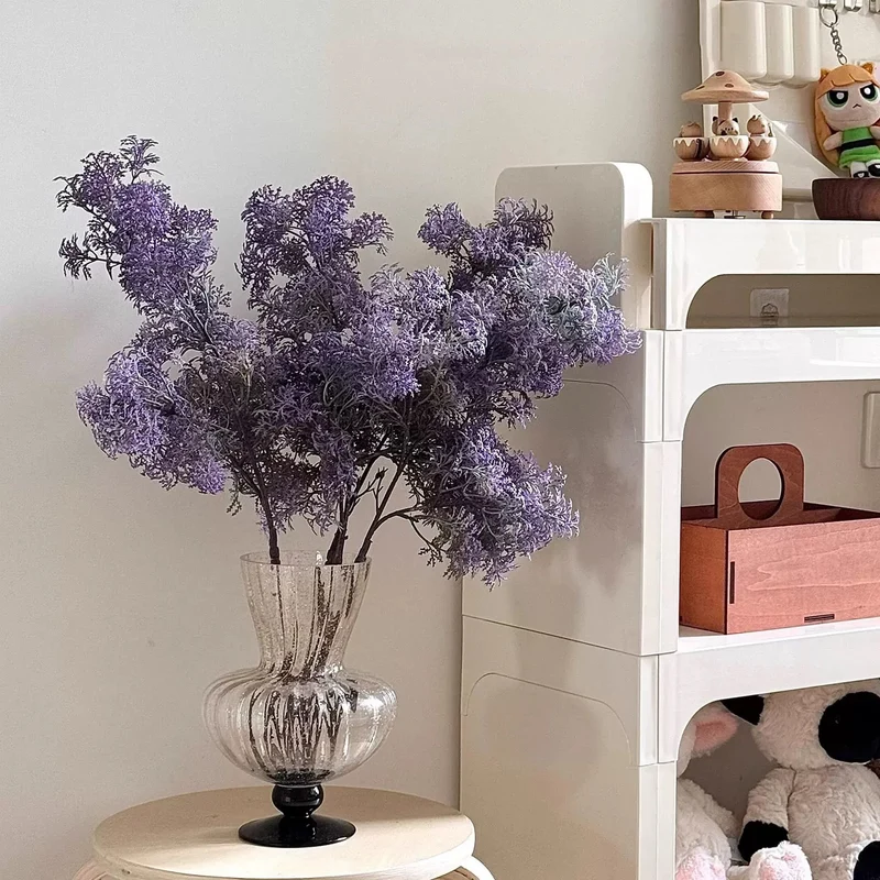 Lebensgroße dekorative Kunstblumen-Stielanordnung