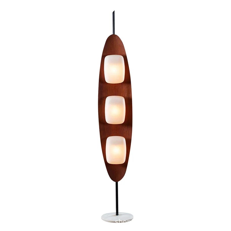 Künstlerische gebogene Stehlampe