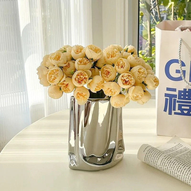 Elegante Kunst-Päonien-Blumenstrauß