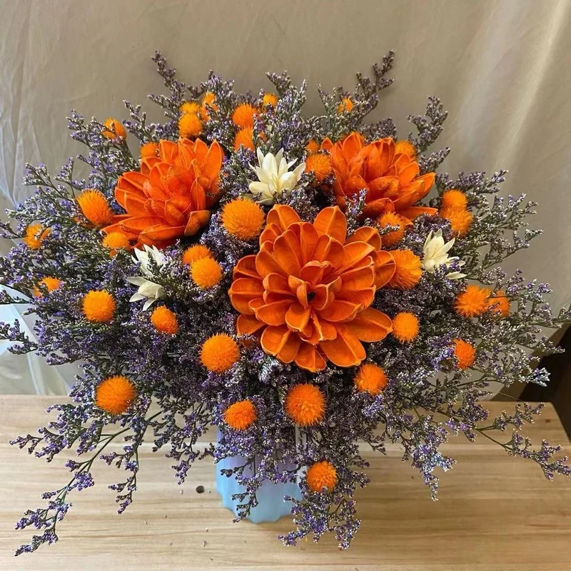 Natürlicher getrockneter Blumenstrauß