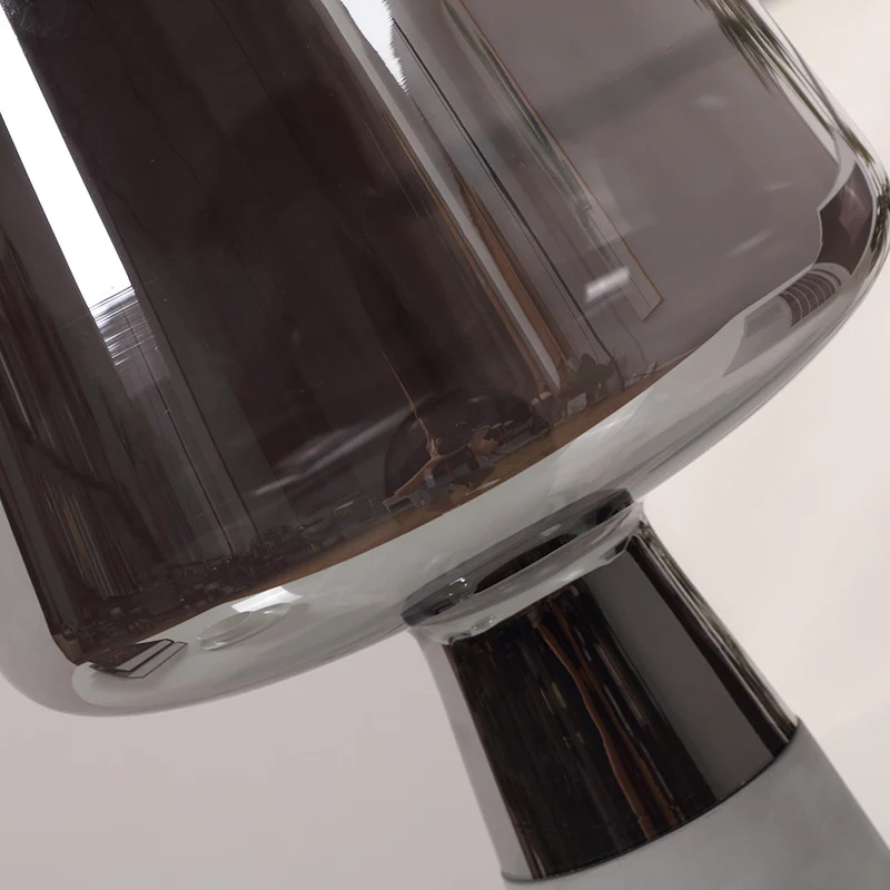 Zeitgenössische Schreibtischlampe