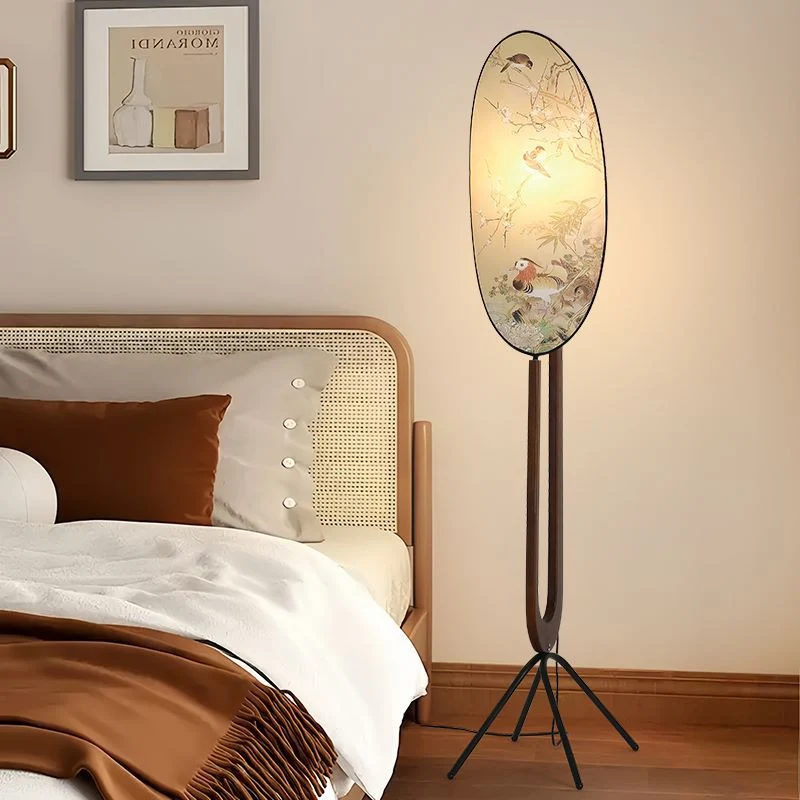 Künstlerische Stativ-Stehlampe