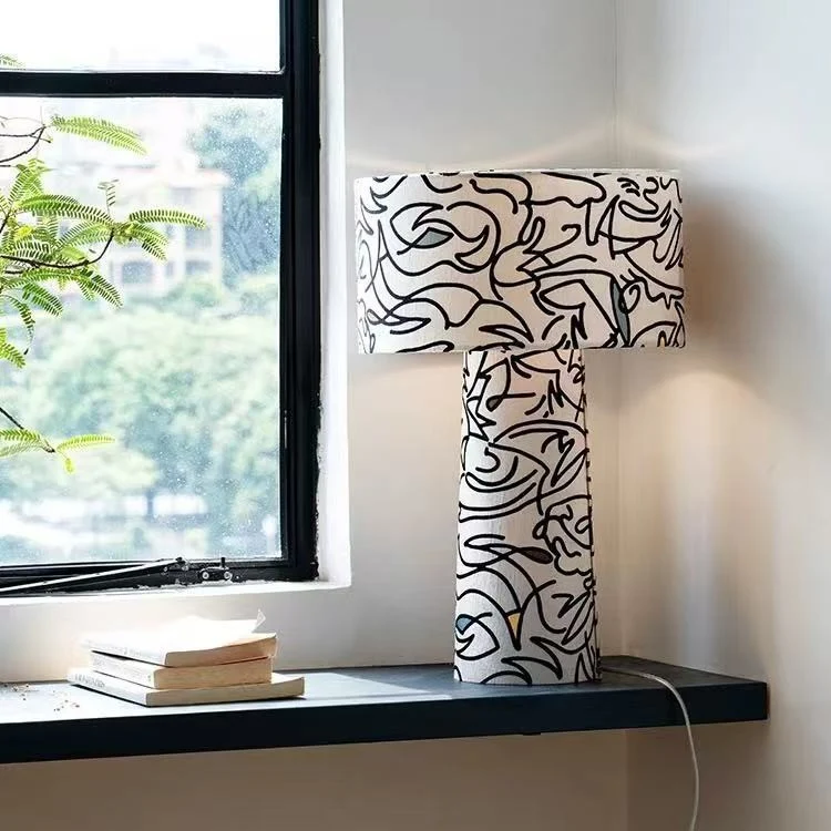 Künstlerische Tischlampe
