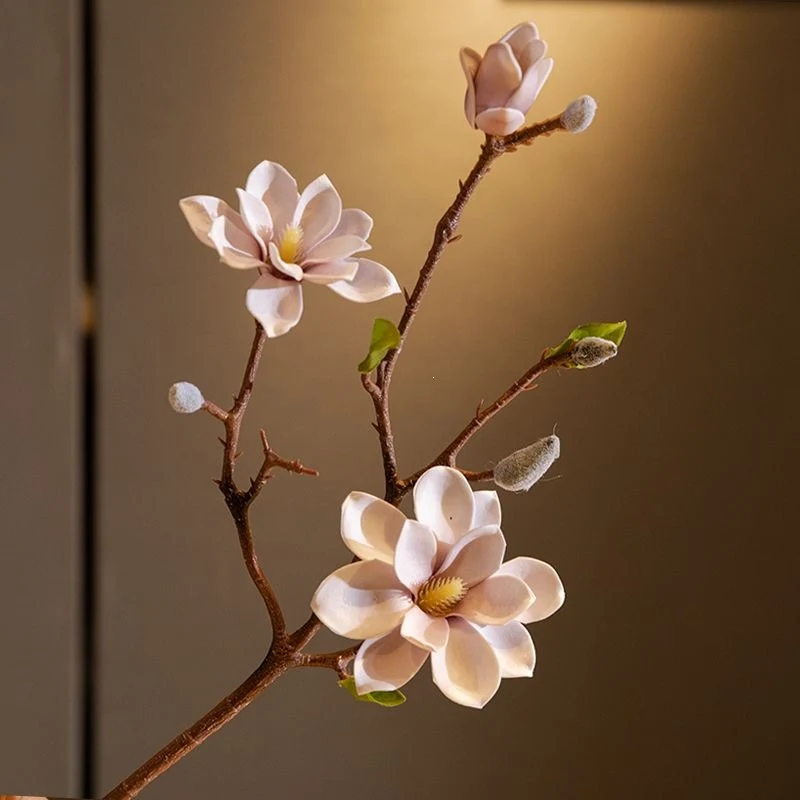 Luxuriöser Faux-Magnolien-Blütenzweig