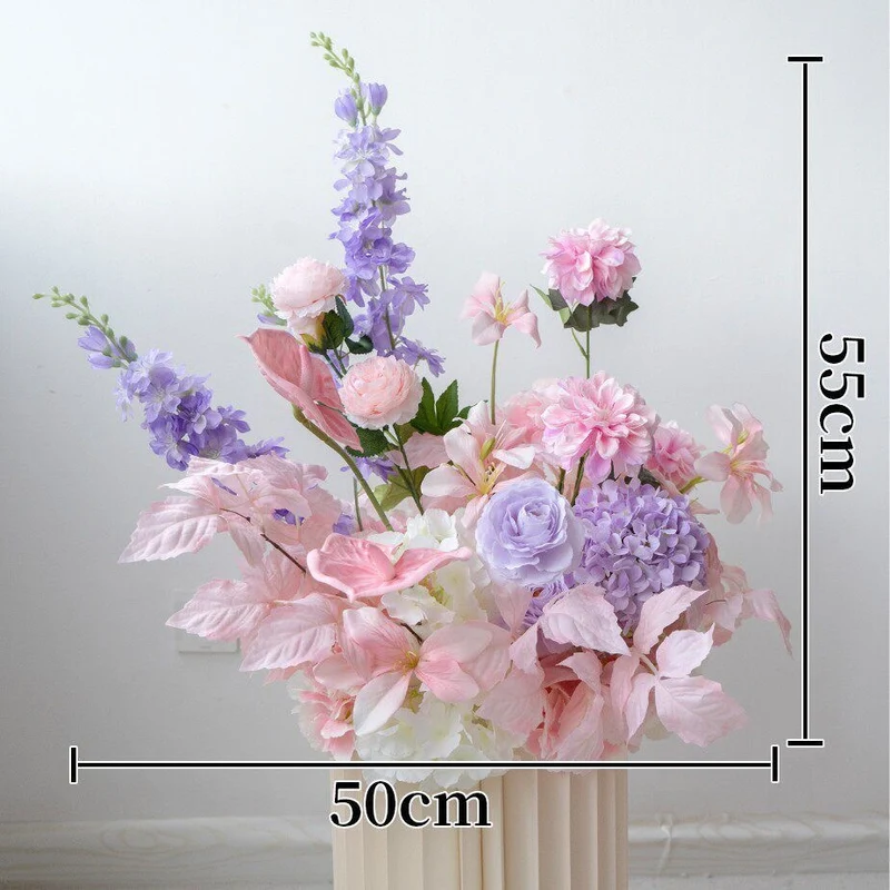 Lebensechte Blumenarrangement-Darstellung