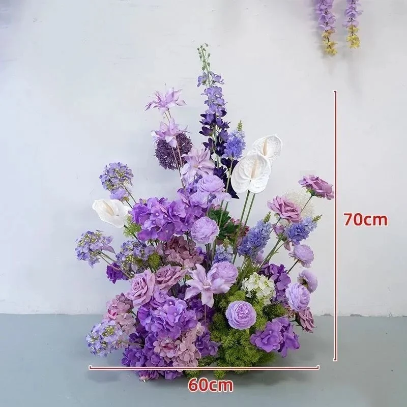Elegante hängende Blumenarrangement