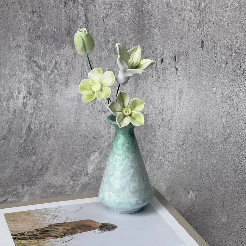 Elegante florale dekorative Vase