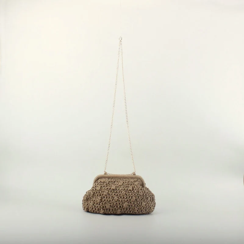 Elegante gehäkelte Handtasche mit feinem Kettenhenkel Skanto