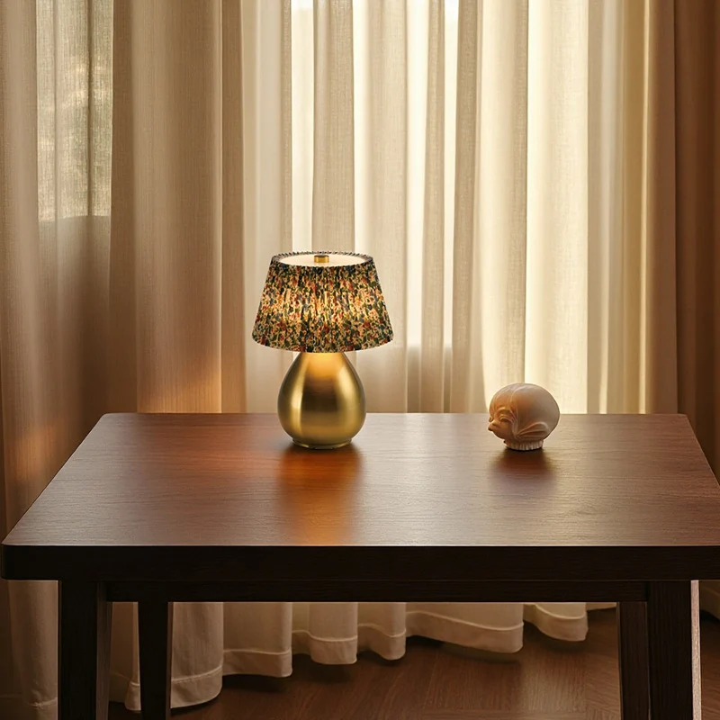 Dekorative Tischlampe