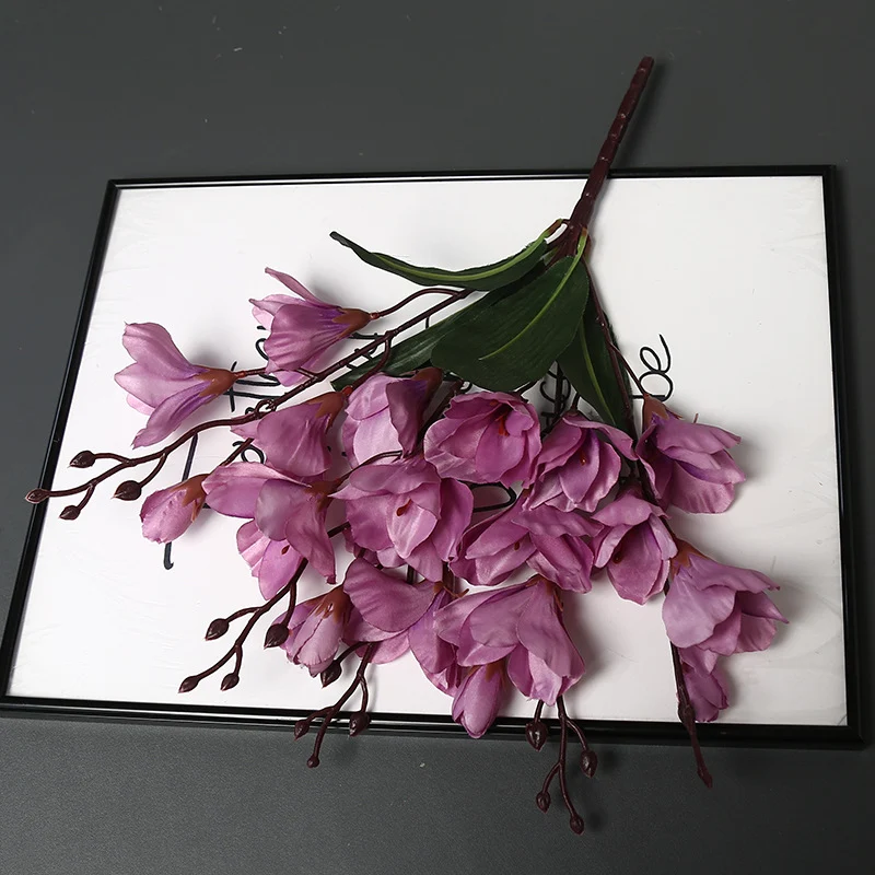 Realistische künstliche Orchideenarrangement