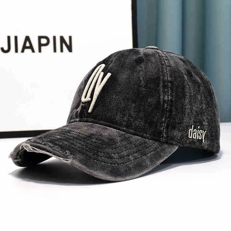 Damen Baseballkappe im Used-Look aus Jeans mit Stickerei Skanto