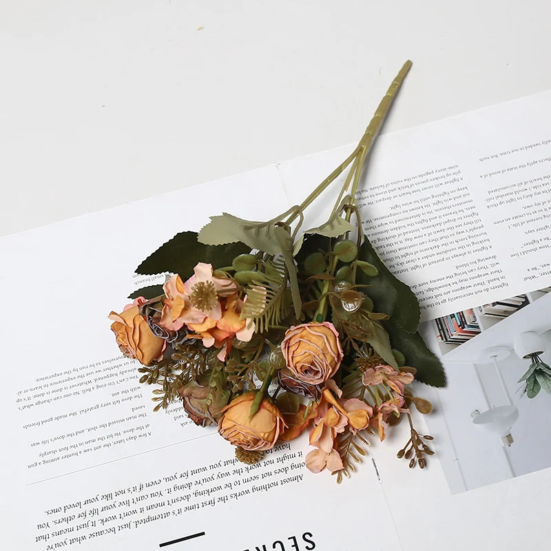Premium Künstliches Blumenarrangement