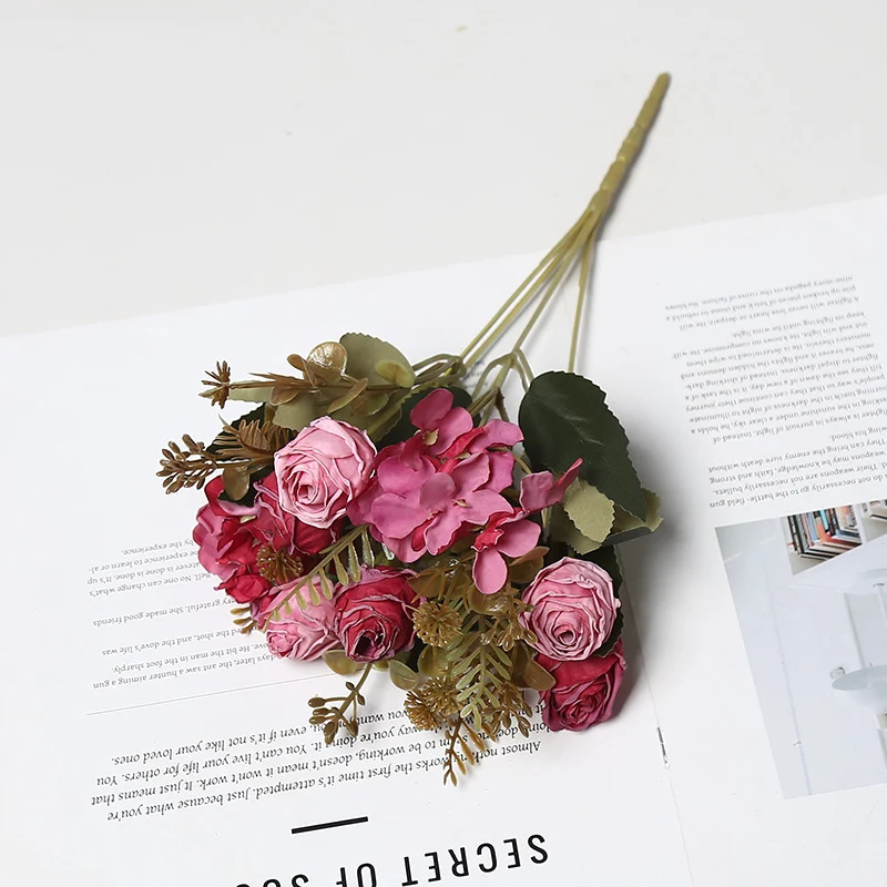 Premium Künstliches Blumenarrangement