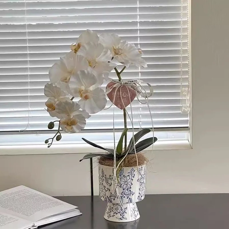 Dekorative künstliche Orchidee