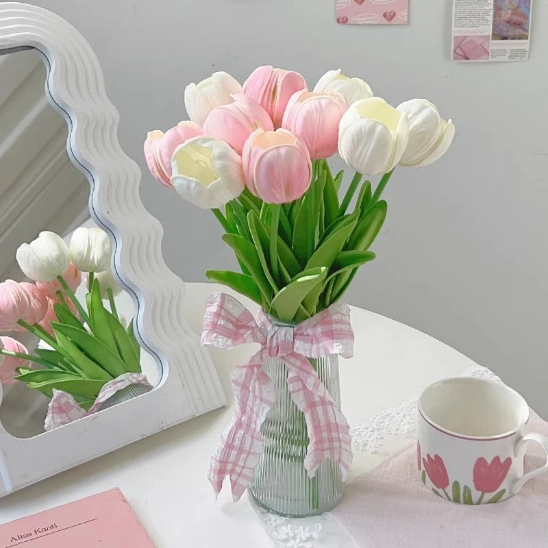 Künstlicher Tulpenstrauß