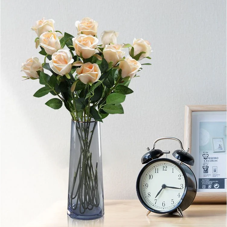 Künstlicher Rosenstrauß