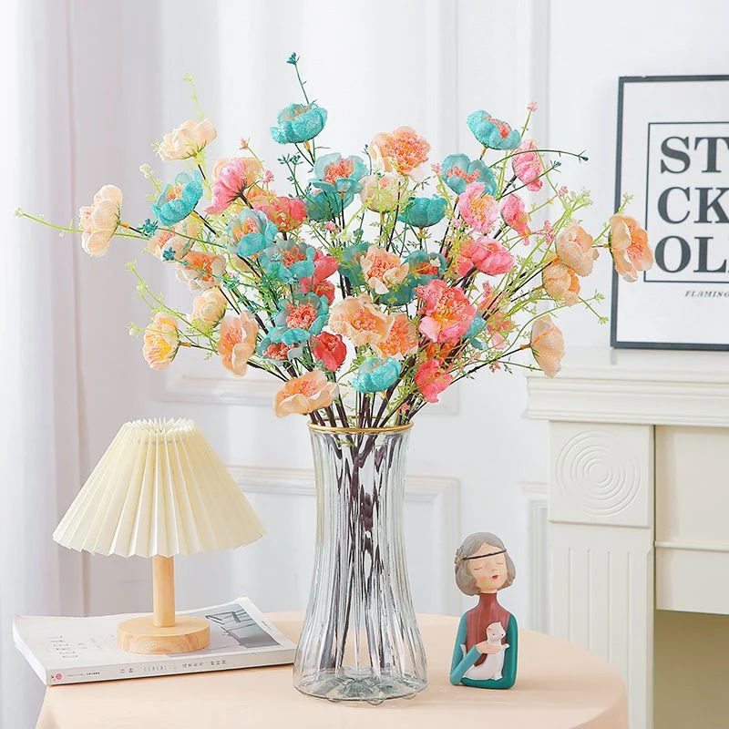 Künstliches Blumenarrangement für die Inneneinrichtung