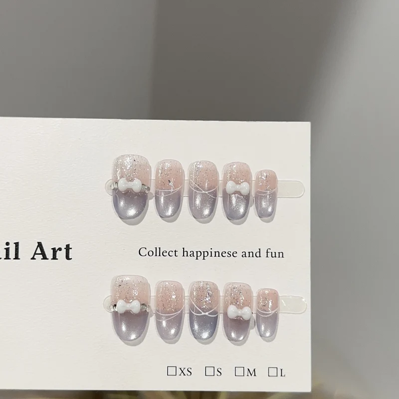 Stylisches Press-On Nageldesign-Set