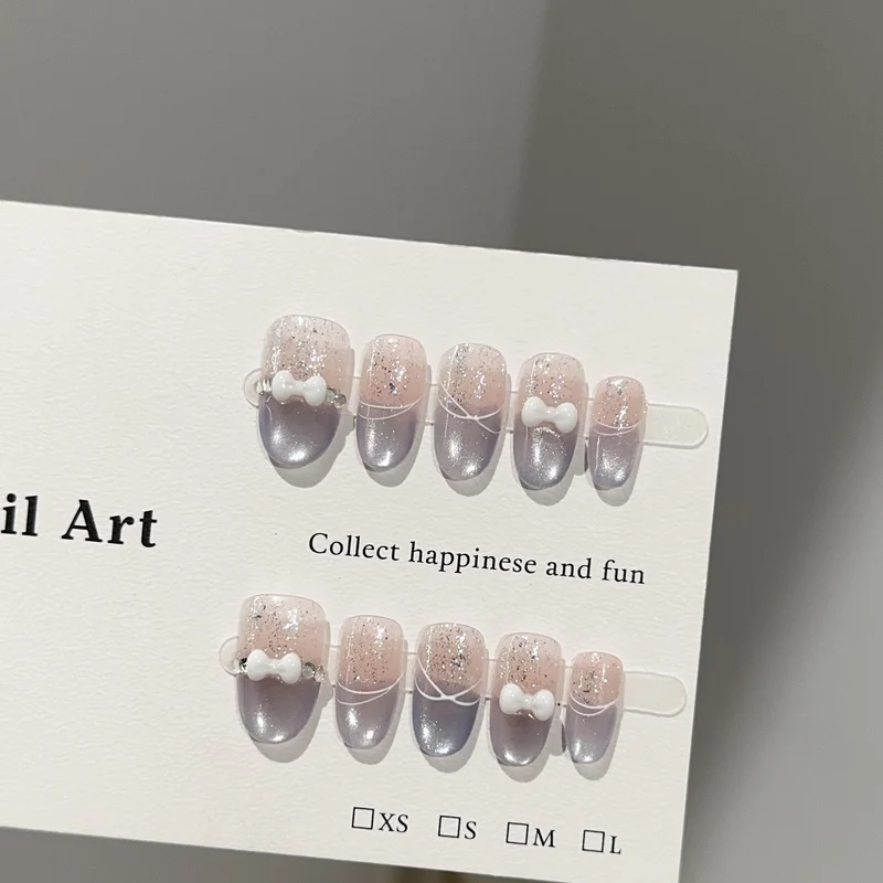 Stylisches Press-On Nageldesign-Set